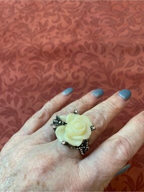 Carved Bee Ring crystals